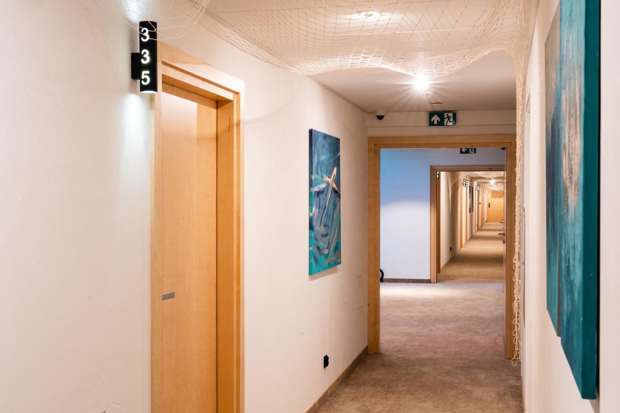 Hotel Arche Fabryka Samolotow W Mielnie Großmöllen Exterior foto